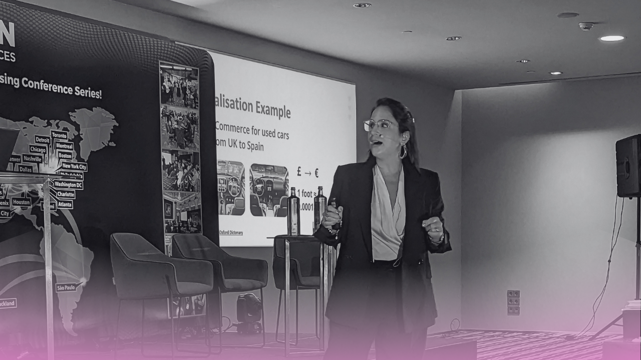 Silvi Nuñez speaking at DigiMarCon 2023